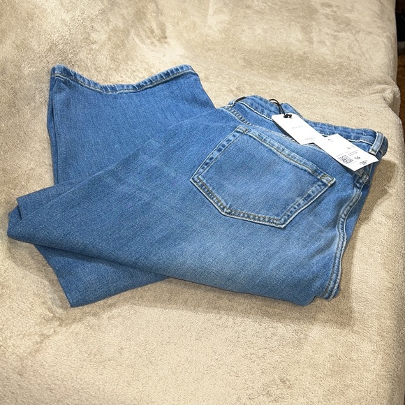 Forever 21 90’S Fit Pinch Waist, Loose Fit Relaxed Leg Women’s Jeans Size 14 NWT - Picture 3 of 7